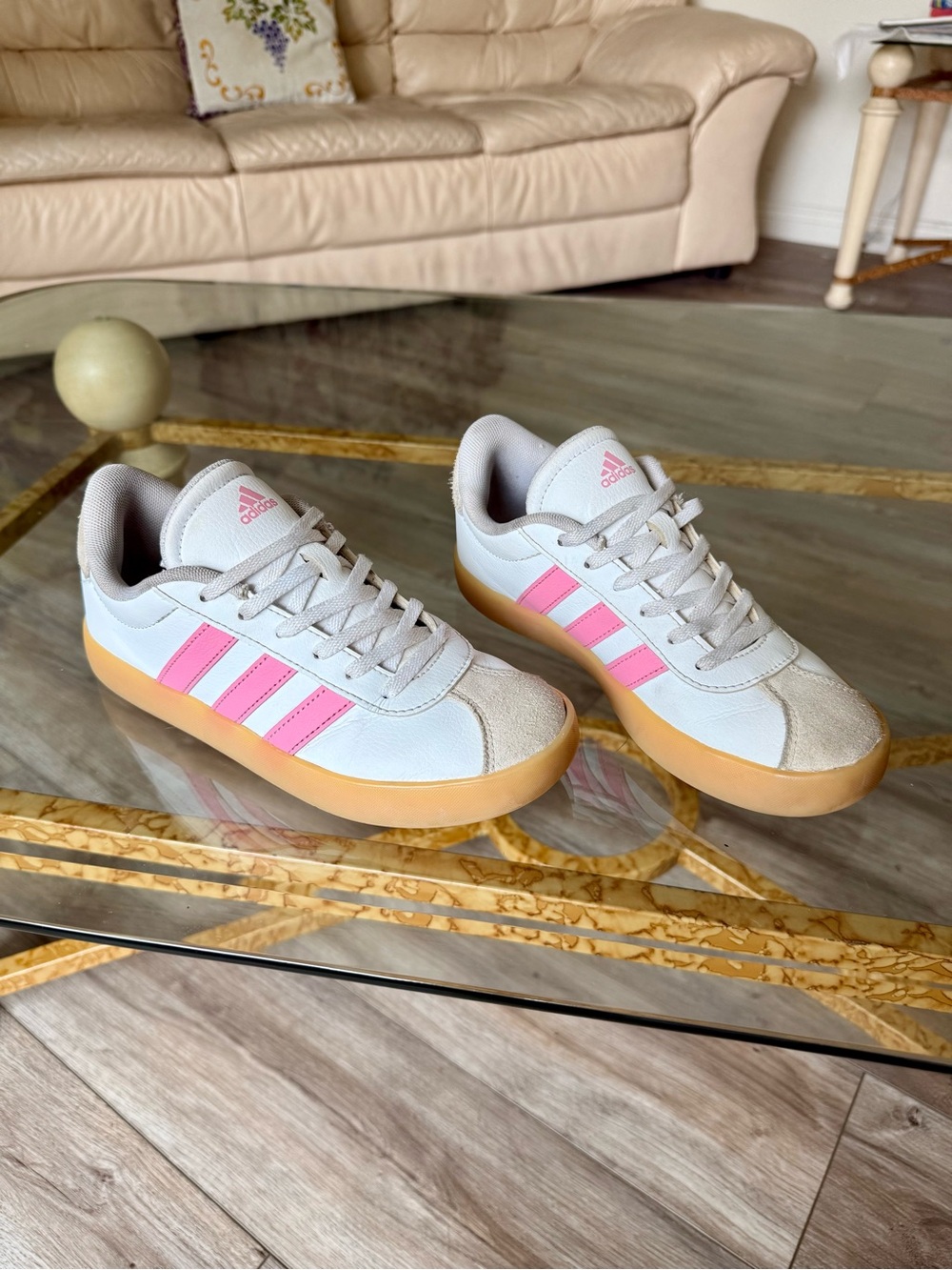 Adidas Girls White Sneakers with Pink Stripes and Gum Sole